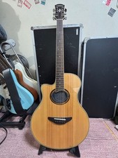 Guitare acoustique-électrique