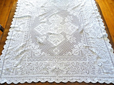30s - 125cm x 115cm Mechanical Lace Tablecloth