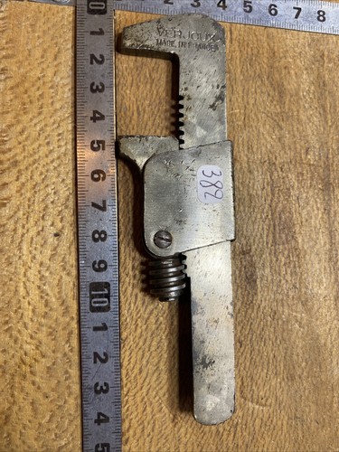 382 old tool outil - (n°,