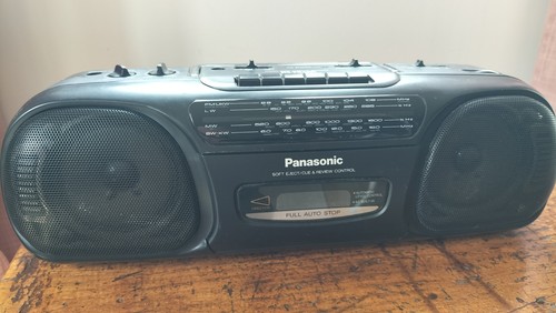 Vintage panasonic radio - vintage,