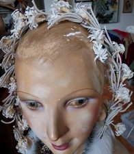 Ancienne guirlande de fleurs