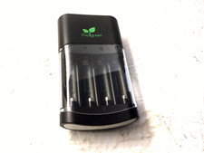 IGO GREEN Rechargable Alkaline & NiMH Battery Charger AA AAA 4 Slot 