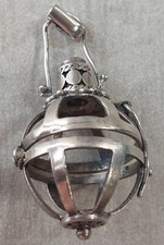 Ancien pendentif Bola de