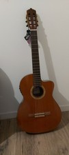 Guitare electro acoustique