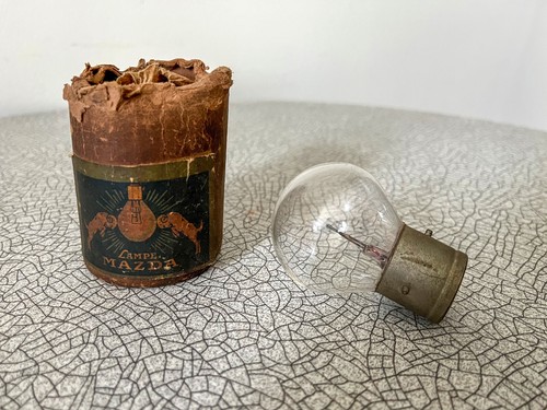 Ampoule ancienne marque - de,