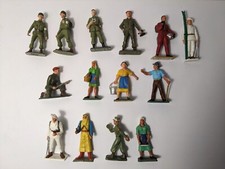 Lot de 14 Figurines / Soldats