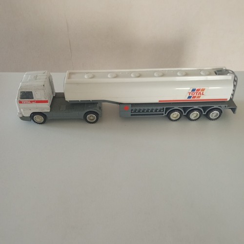 Golden wheel die cast - golden,