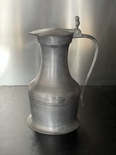 Aiguière ancienne en étain