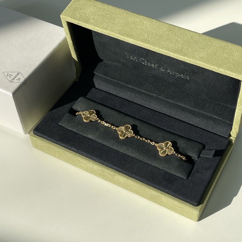 Van cleef arpels - van, &