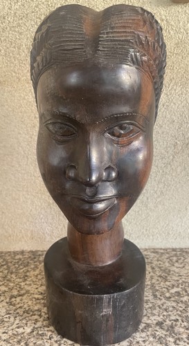 Tête féminine ébène - en,