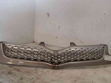 Calandre Toyota YARIS VERSO