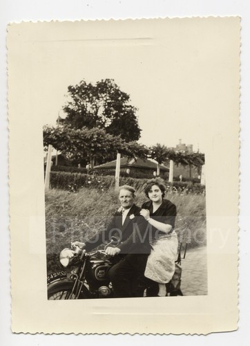 Guidon une moto rené - moto,