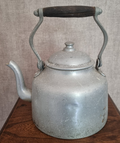 Ancienne bouilloire vintage - bouilloire,