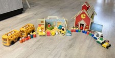 Gros lot Fisher Price école nursery cars voitures Jouets vintage années 70-80