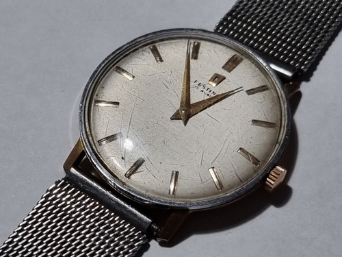 Ancien modèle montre-bracelet