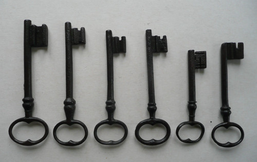 Lot cles de serrure - cles,