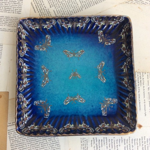 Ancienne assiette carrée - ancienne,