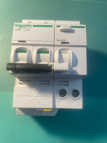 Schneider disjoncteur - ,