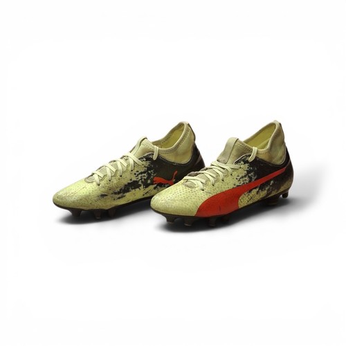Chaussures foot puma - de,