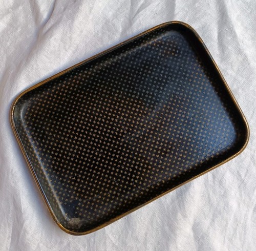 Ancien plateau carton bouilli