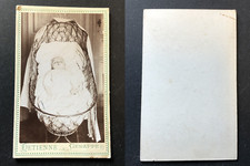 Detienne, Genappe, Baby on his deathbed, post-mortem photo, circa 1880 vinta