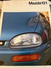 Brochure Mazda 121 de 1991