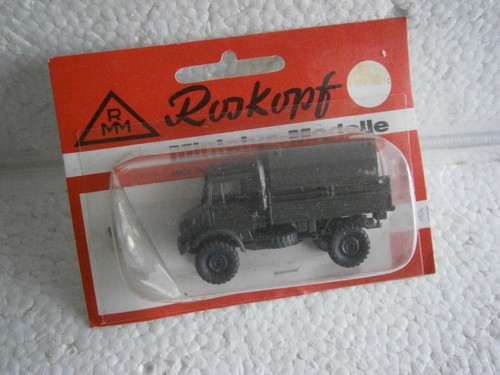 Maquette camion mercedes - maquette,