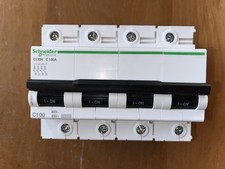 DISJONCTEUR TETRA. 100A COURBE