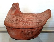 Ancienne cocotte Poule en