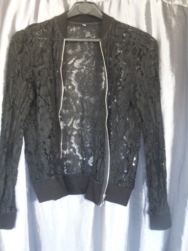 Gilet noir dentelle - en,