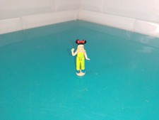 2303128 Polly pocket figurine