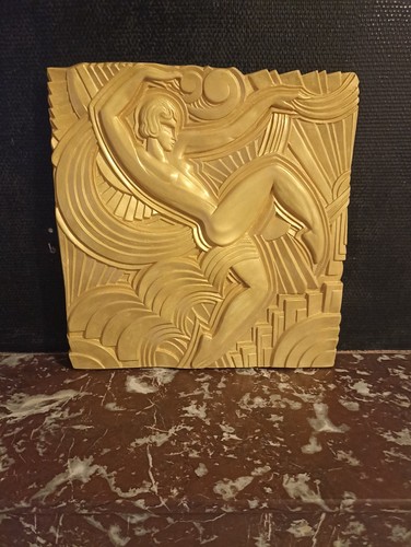 Grand bas relief art - grand,
