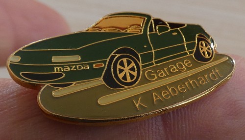 Rare pin voiture mazda - rare,