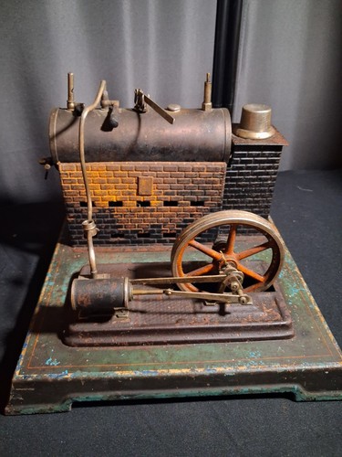 Ancienne machine vapeur - ancienne, à