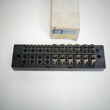 Peugeot 104 boite a fusible neuve et origine Peugeot