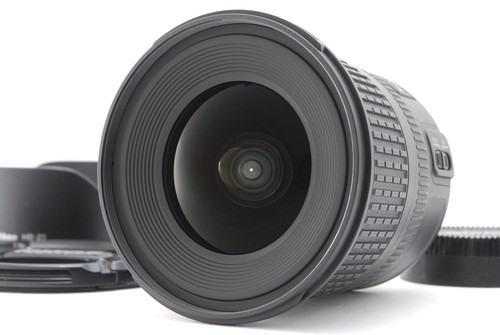 Objectif zoom grand - , angle