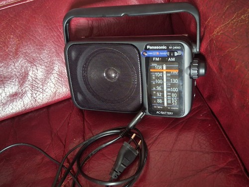 Panasonic 2400d radio - panasonic, rf-2400d