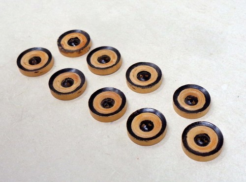 Lot boutons anciens - anciens, en