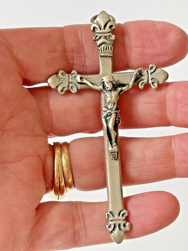 Ancien crucifix pendentif