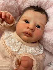 bébé reborn réaliste