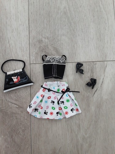 Vêtements barbie - vêtements,