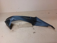 carénage réservoir droit