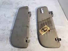 PAIRE DE PARE-SOLEIL DX ET SX