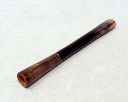 Fume cigarette ancien - , corne