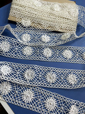 DENTELLE ANCIENNE aux fuseaux