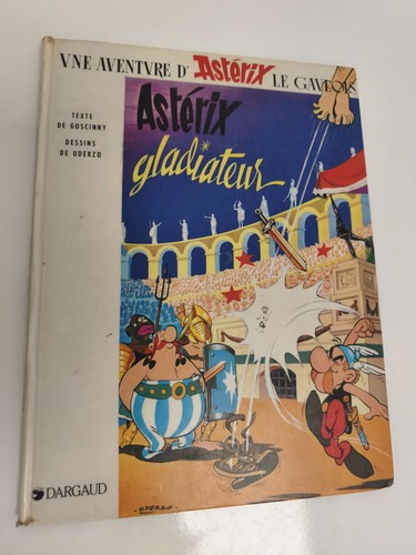 Bande dessinée astérix - dessinée,