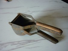 ancien presse fruit pour