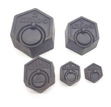 Série de 5 anciens poids