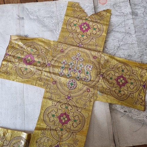 Soierie fil chasuble - soierie, eglise
