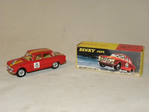 Miniature dinky toys voiture - miniature,